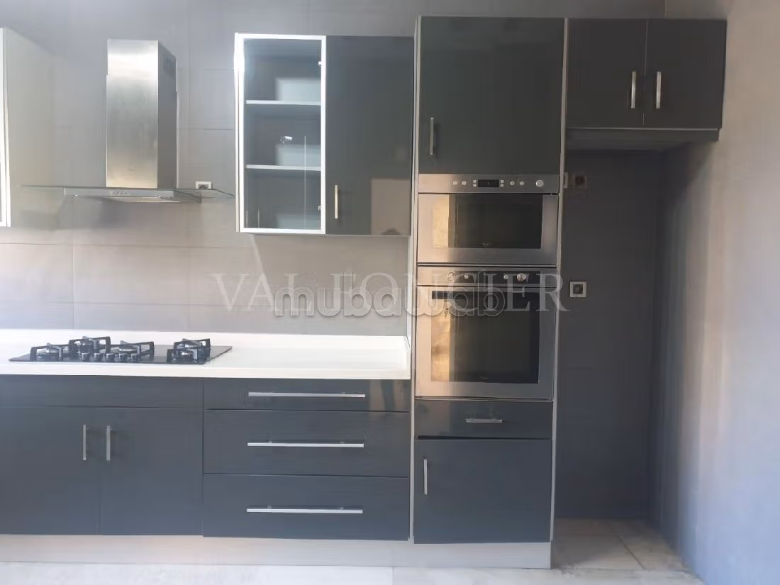 Location superbe villa 500m2 avec piscine et vue sur mer Ain Diab, casablanca