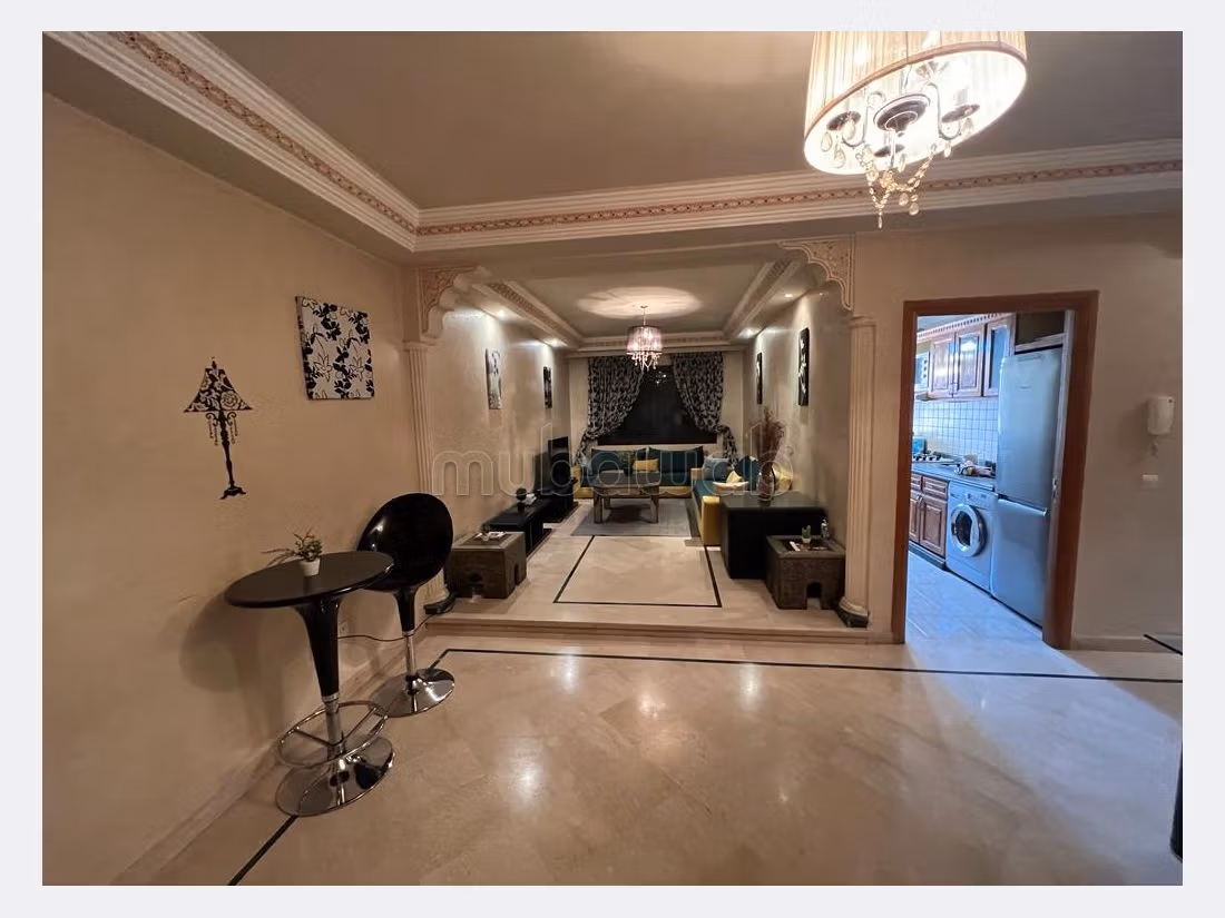 Appartamento splendidamente arredato per affitto a lungo termine