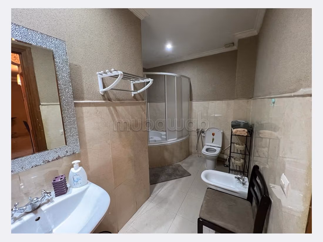 Appartamento splendidamente arredato per affitto a lungo termine