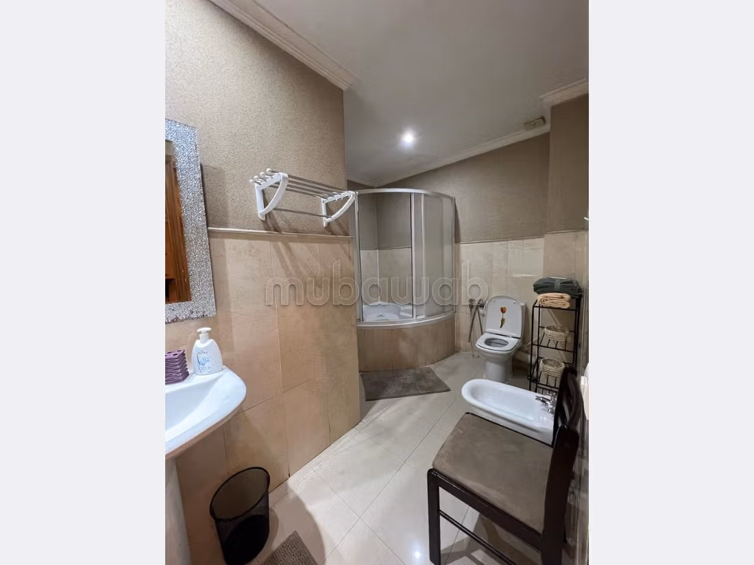 Appartamento splendidamente arredato per affitto a lungo termine