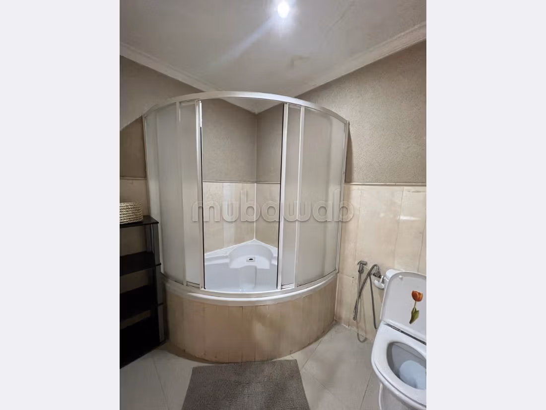 Appartamento splendidamente arredato per affitto a lungo termine