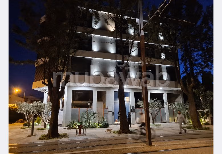 LOCATION – Superbe Studio meublé & équipé de 54 m²