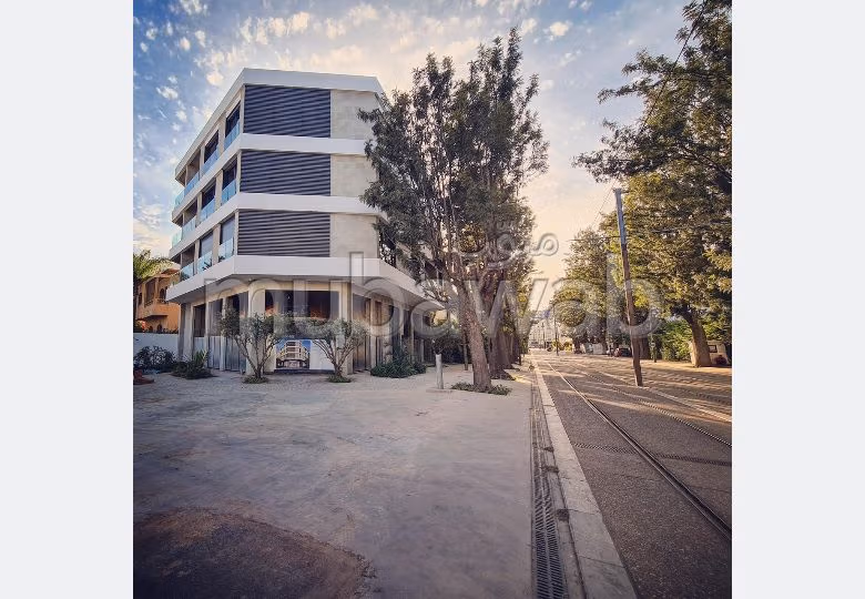 LOCATION – Superbe Studio meublé & équipé de 54 m²