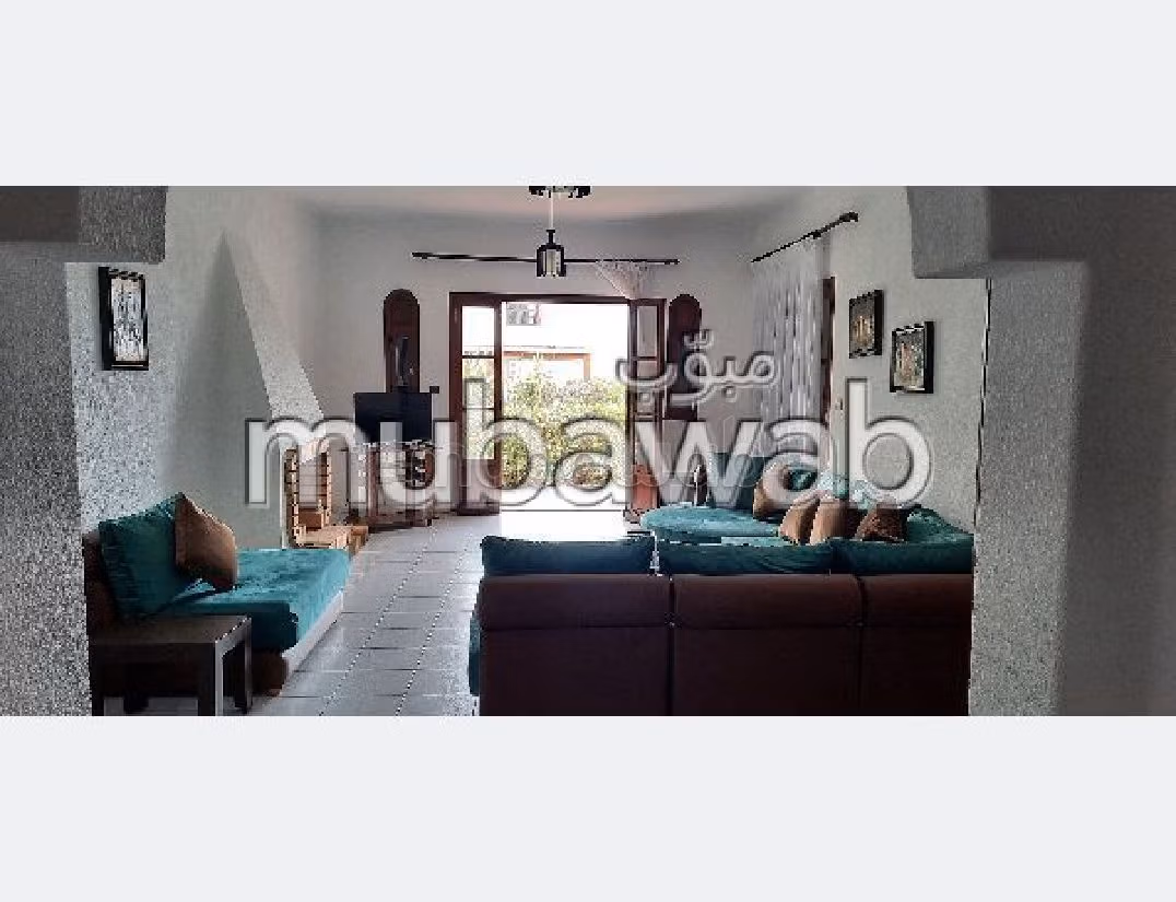 Casa di lusso in affitto. 4 belle camere da letto. arredato. 