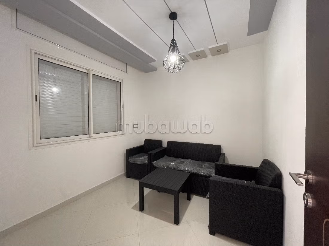 Huurappartementen beschikbaar in Administratif. Oppervlakte 110 m². Volledig gemeubileerd