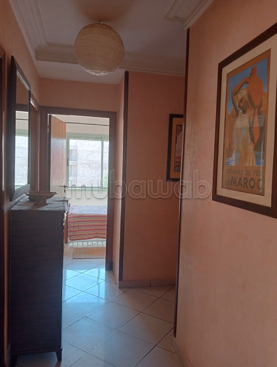 Pisos en alquiler en Guéliz. 3 habitaciones confortables. Servicio de conserjería y aire condicionado