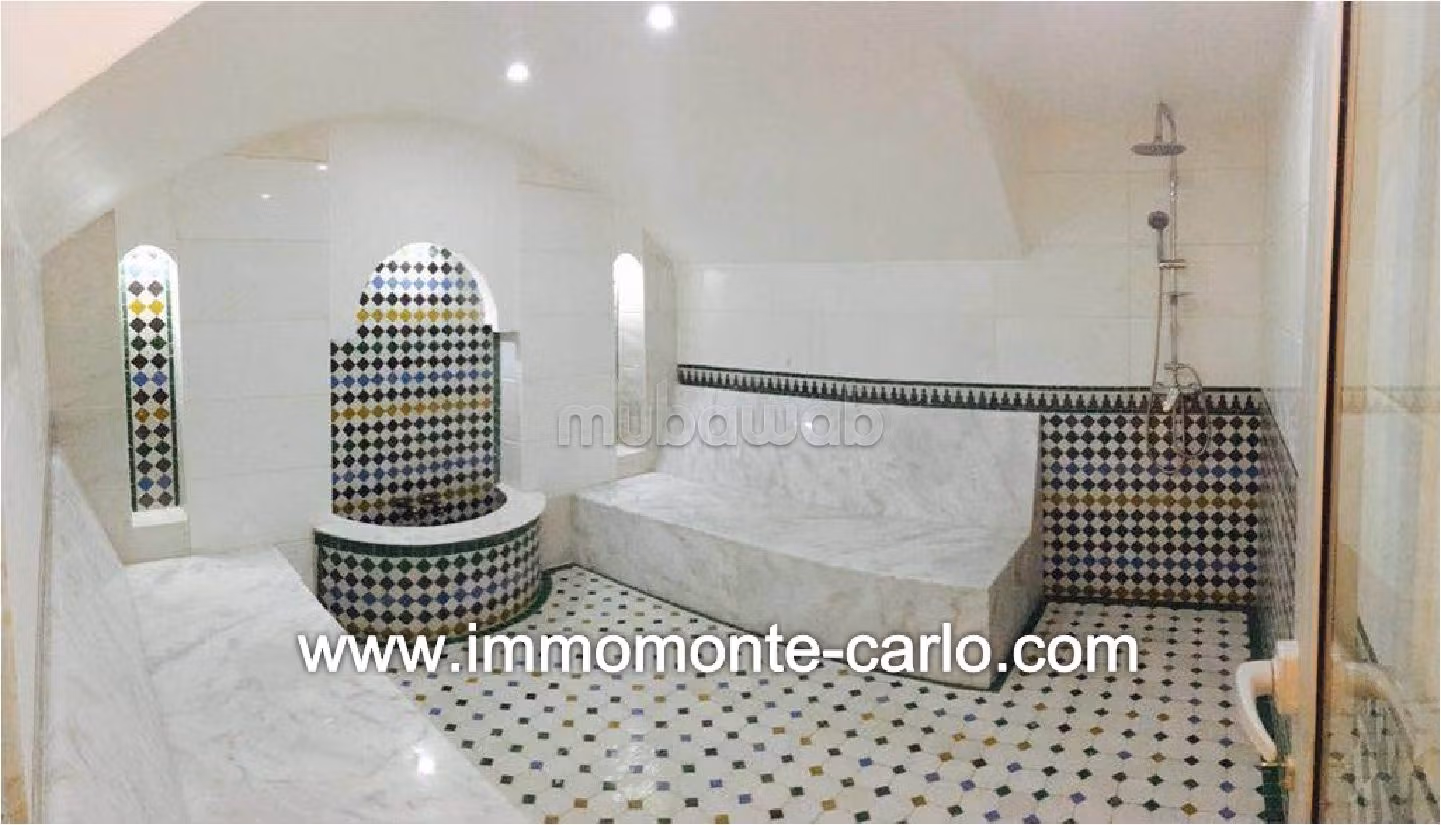 House for rent in Riyad. 7 rooms. General satellite dish system, On site security. 