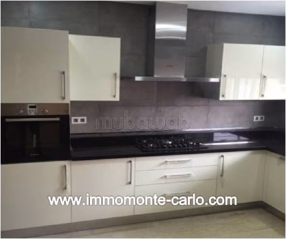 House for rent in Riyad. 7 rooms. General satellite dish system, On site security. 