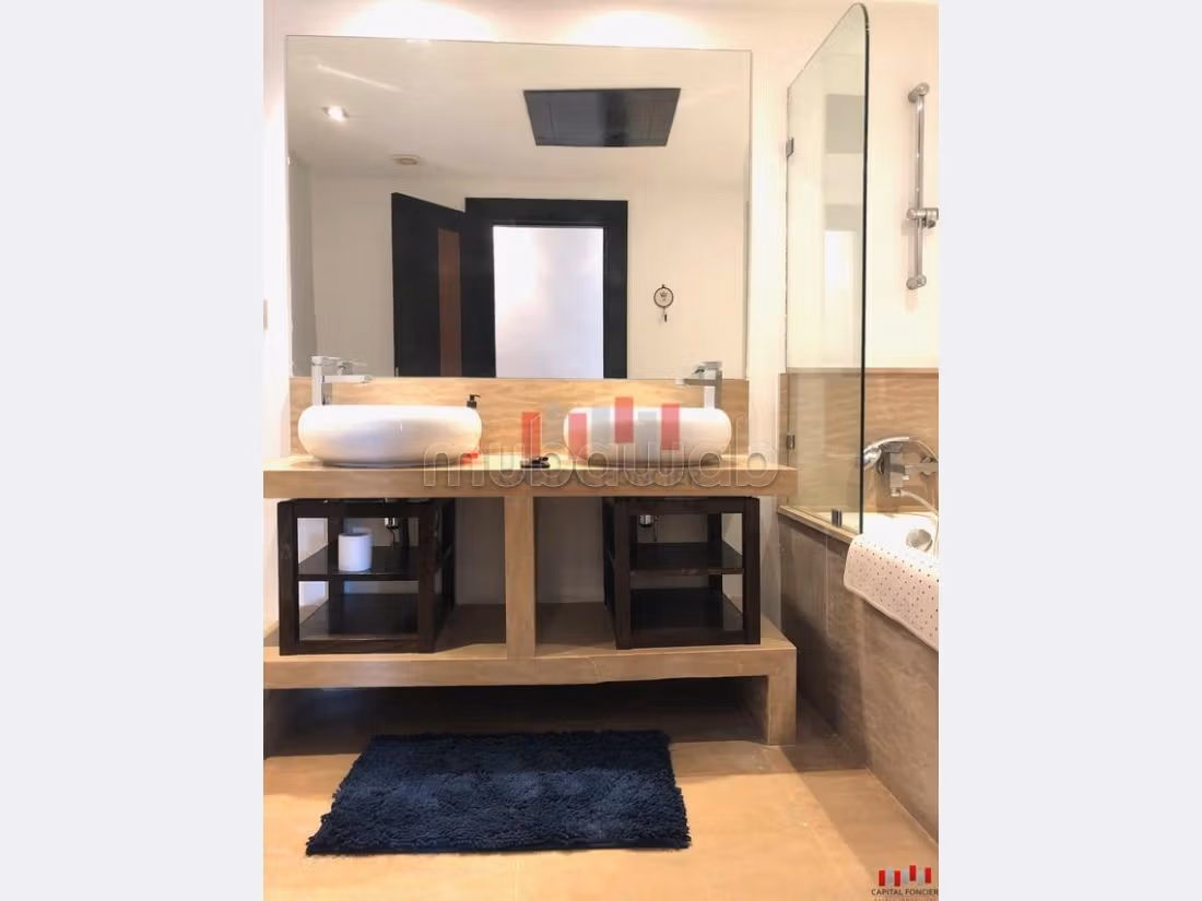 Flat for rent. 3 beautiful rooms. 
