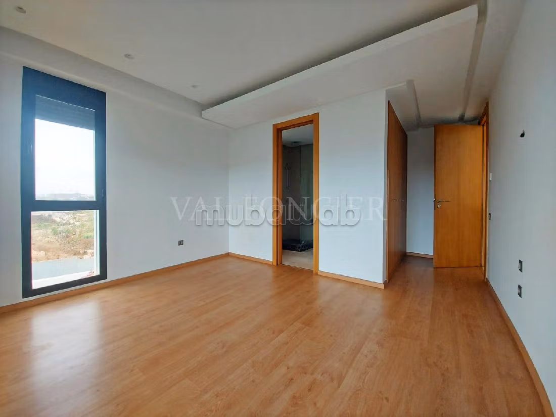 Location villa Neuve et Moderne 5 chambres 1130m2 Ain Diab, Casablanca