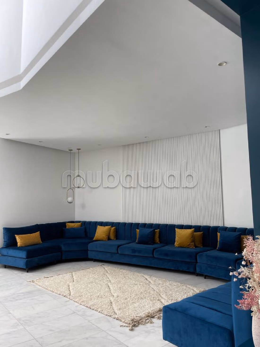 suntuosa casa en venta. 3 Dormitorio. Ventanas de doble acristalamiento y calefacción central.