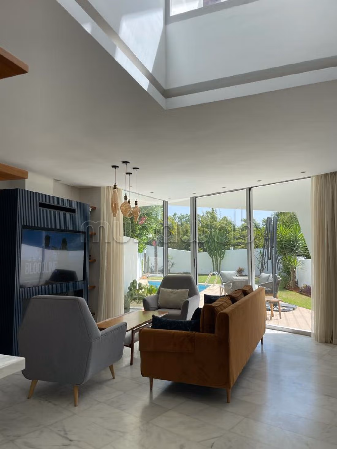 suntuosa casa en venta. 3 Dormitorio. Ventanas de doble acristalamiento y calefacción central.