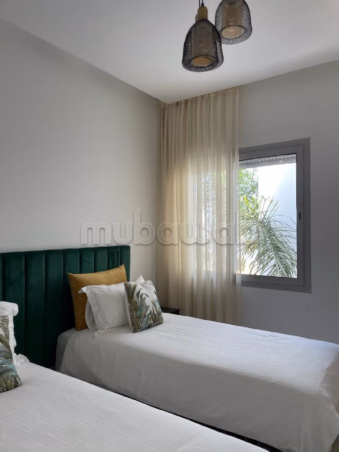 suntuosa casa en venta. 3 Dormitorio. Ventanas de doble acristalamiento y calefacción central.