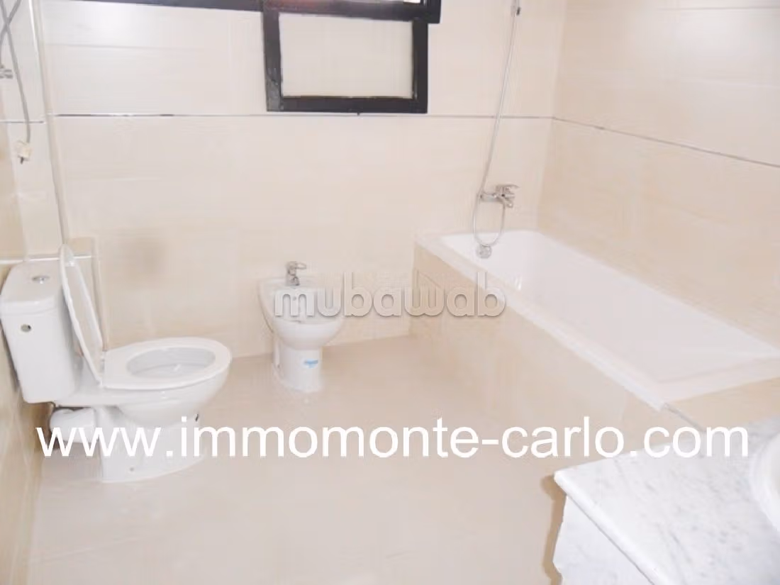 Superbe villa avec jardin à louer Hay Riad Rabat