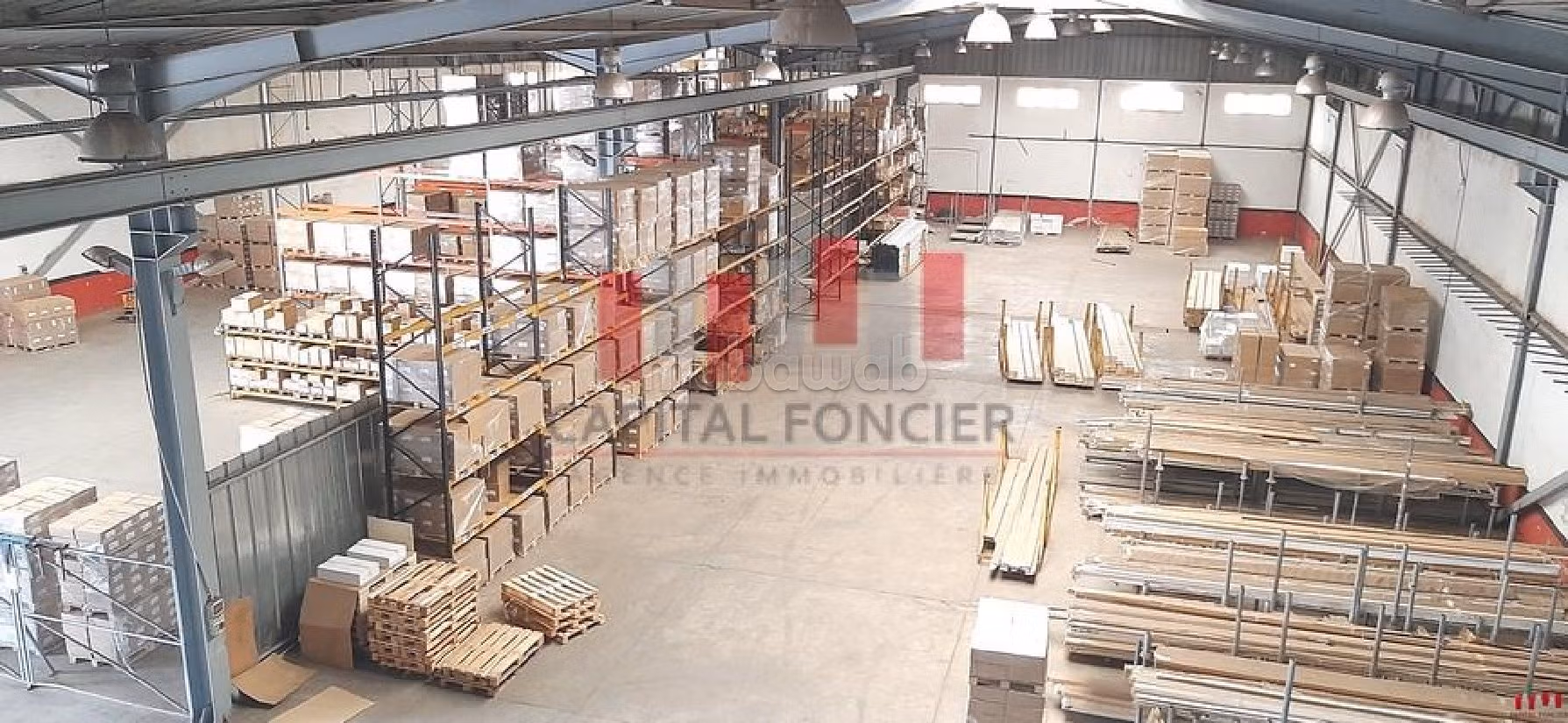 Oficinas y locales comerciales en venta en Zone Industrielle. Área total 6277 m². 