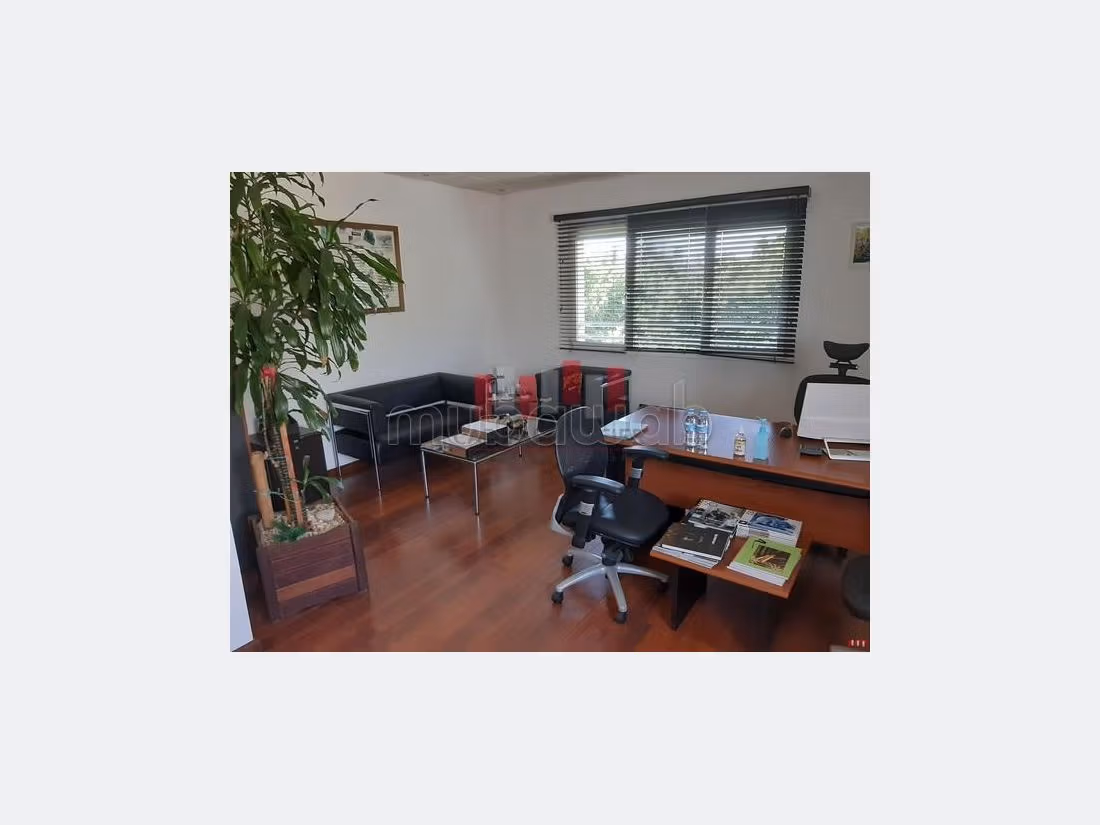 Villa Premium a usage commercial de 734 m2 au quartier CIL a la location