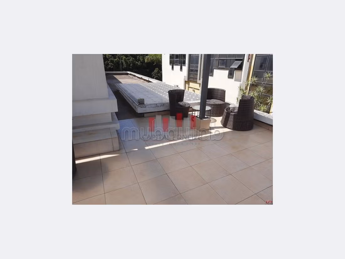 Villa Premium a usage commercial de 734 m2 au quartier CIL a la location