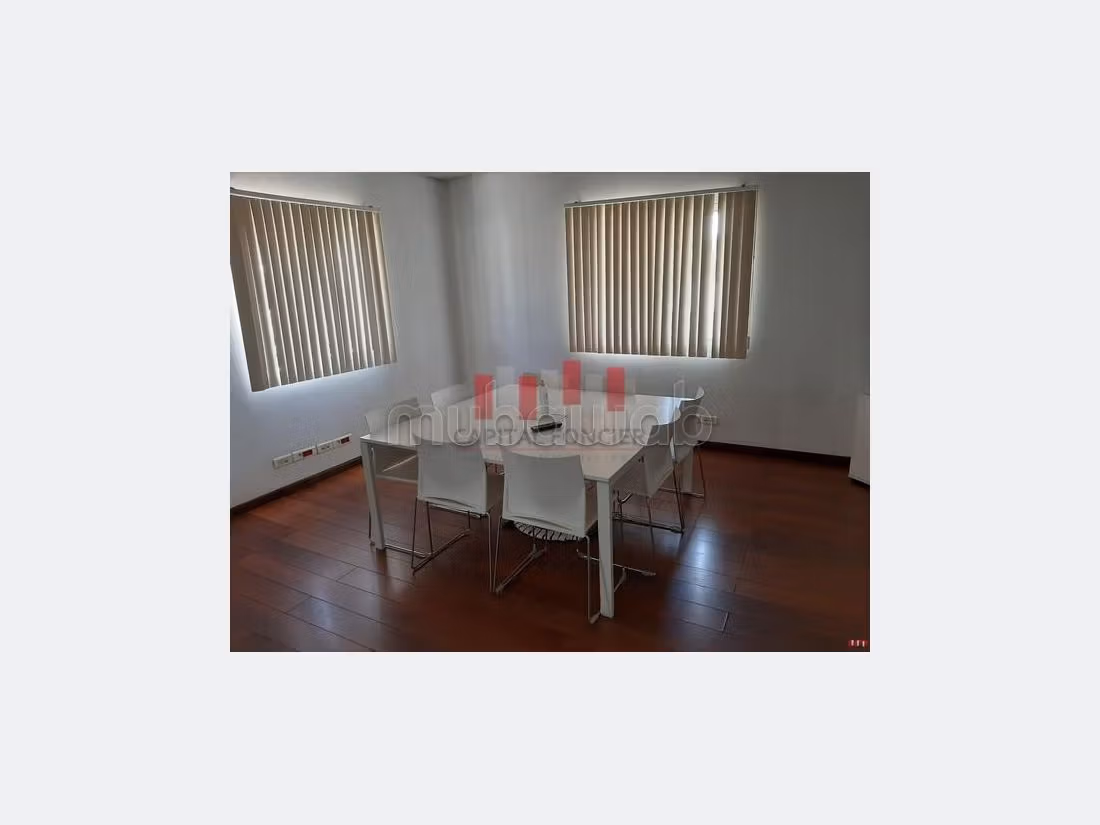 Villa Premium a usage commercial de 734 m2 au quartier CIL a la location