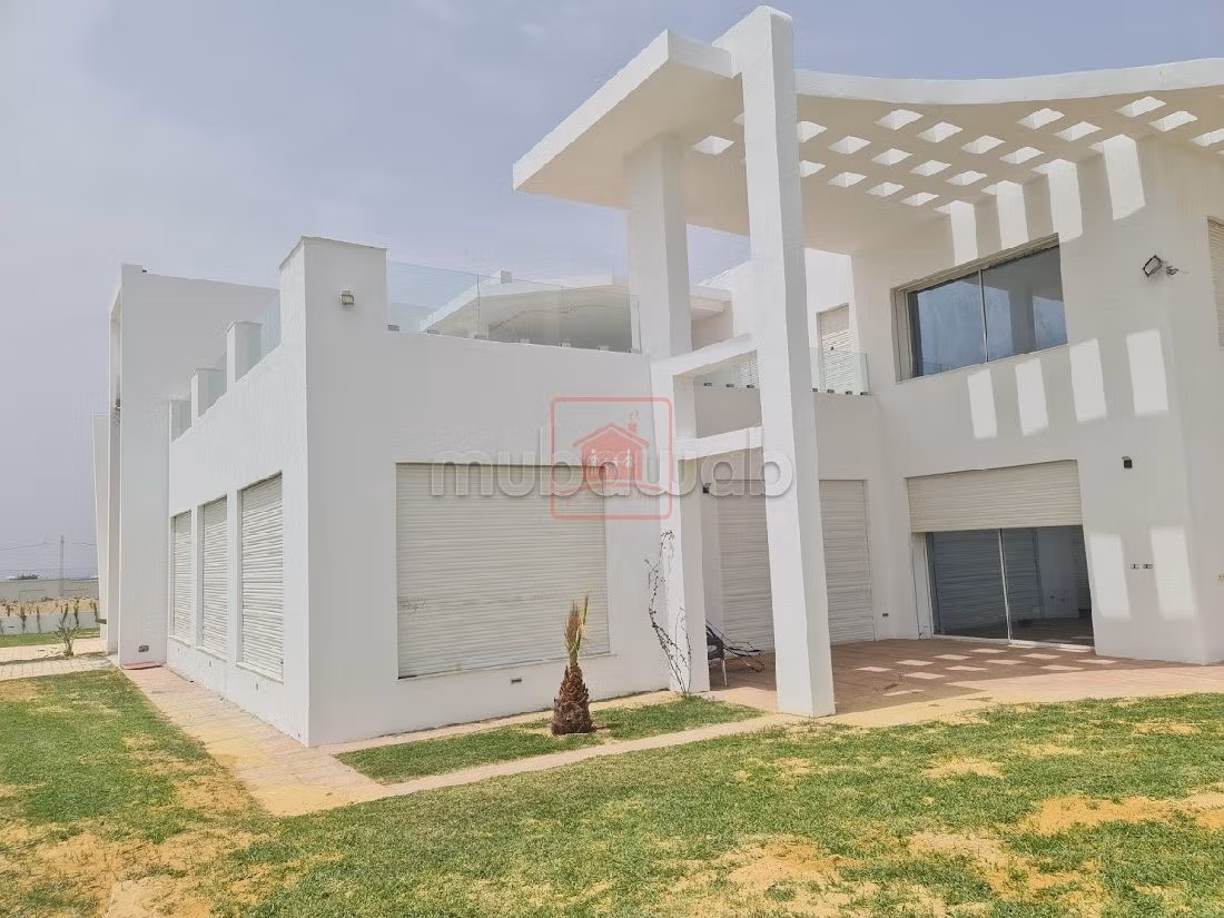 À vendre Villa de Maître Exceptionnelle à Hammamet