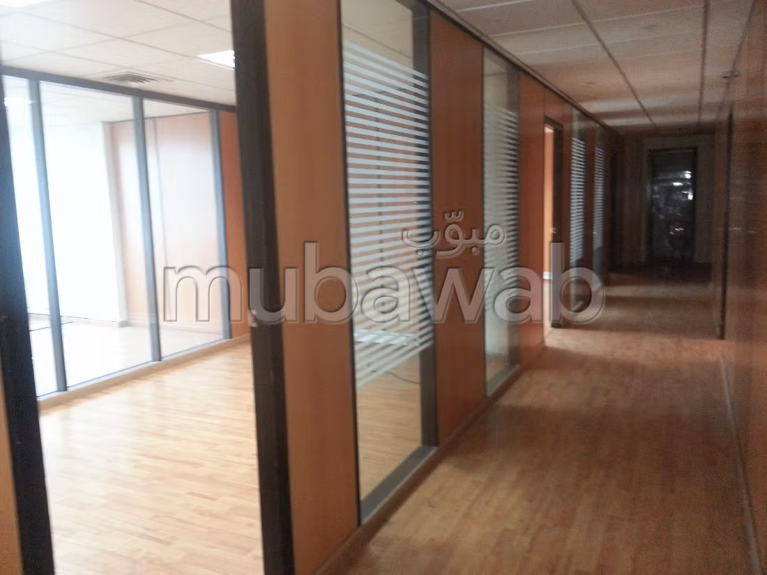 Plateau de Bureau LPB 134 de 405 m2 à MAARIF