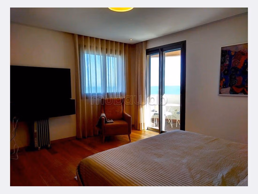 Piso en alquiler en Bourgogne Ouest. Pequeña superficie 181 m². Amueblado.