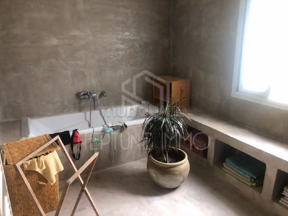 A louer une villa avec piscine a la Marsa