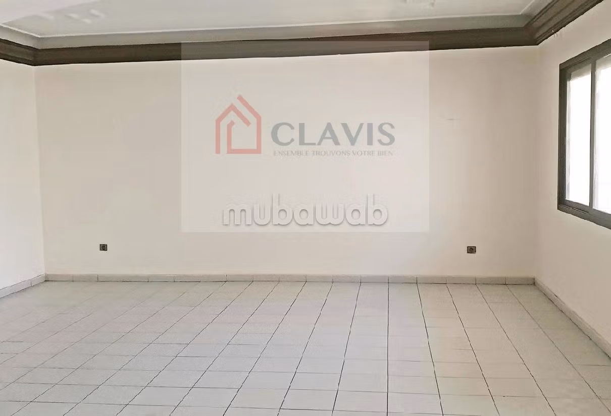 Appartementen om te kopen in Gauthier. 3 Slaapkamers. Lift en terras