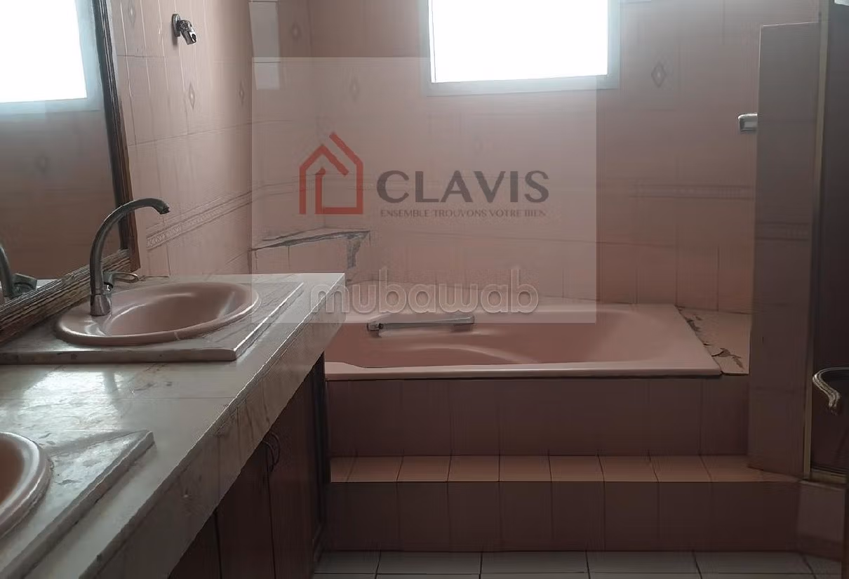 Appartementen om te kopen in Gauthier. 3 Slaapkamers. Lift en terras