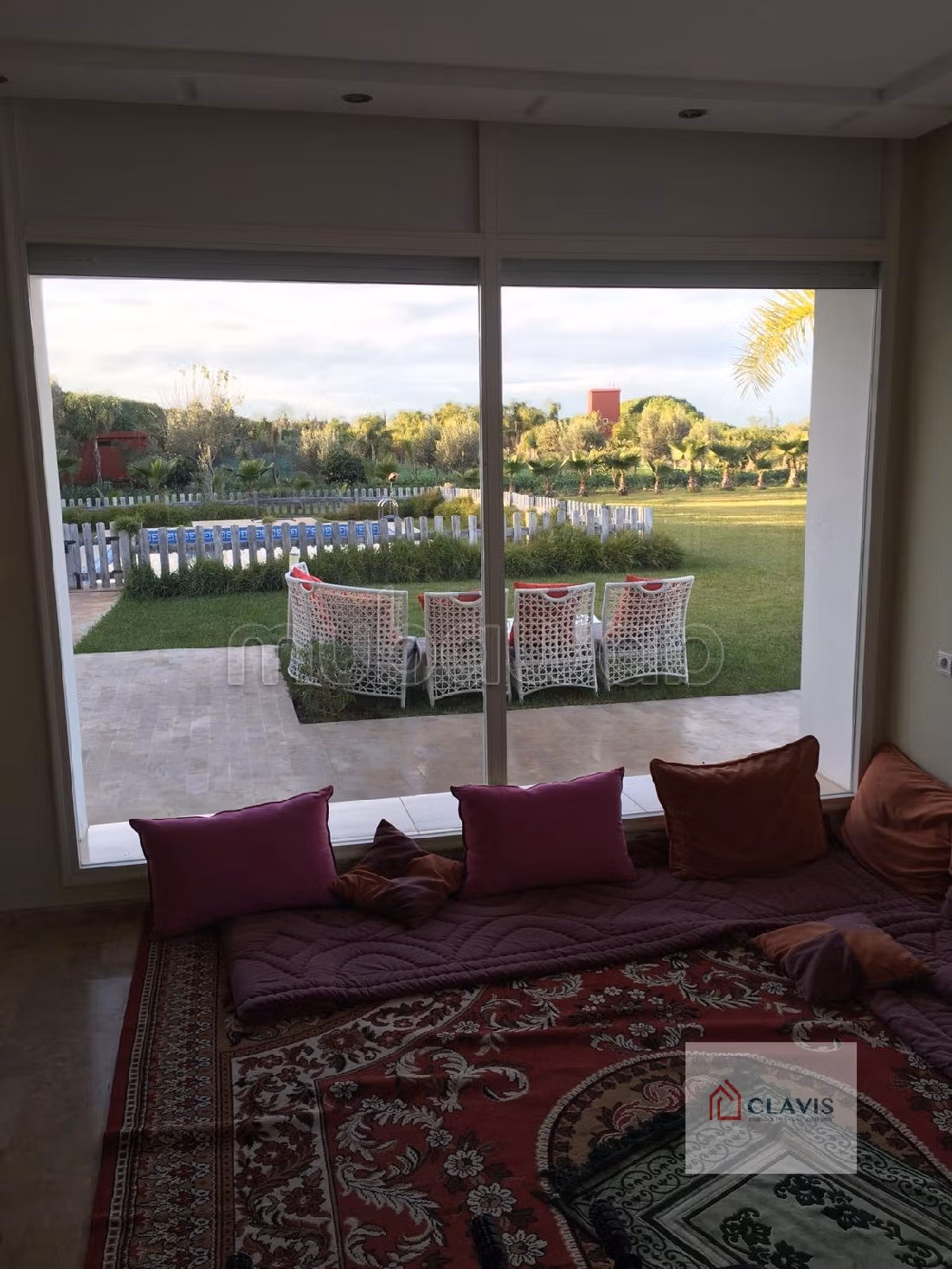 بيع مزرعة ب ليشين. المساحة 10350 م². 