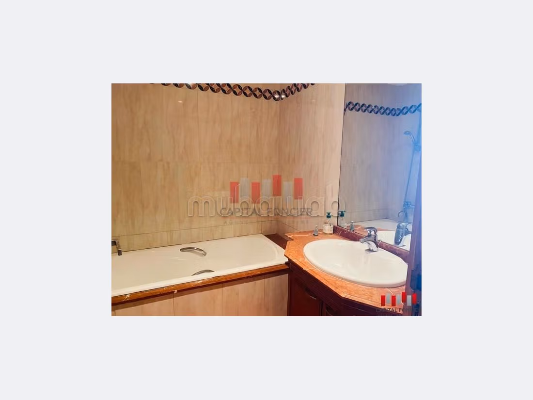 Fabulous apartment for sale in Racine. Large area 220 m². 
