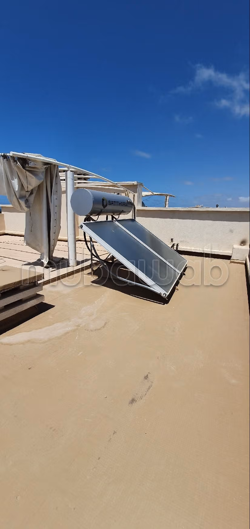 Villa's en luxe woningen te huur in Ain Diab Extension. 4 Slaapkamers. Uitzicht op zee, verwarming. 