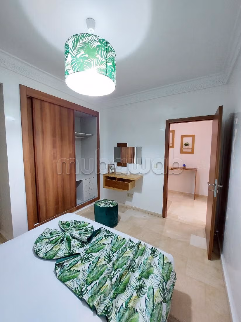 Splendido appartamento in vendita a Hay Mohammadi. 2 camere. Salone in stile marocchino e antenna parabolica. 