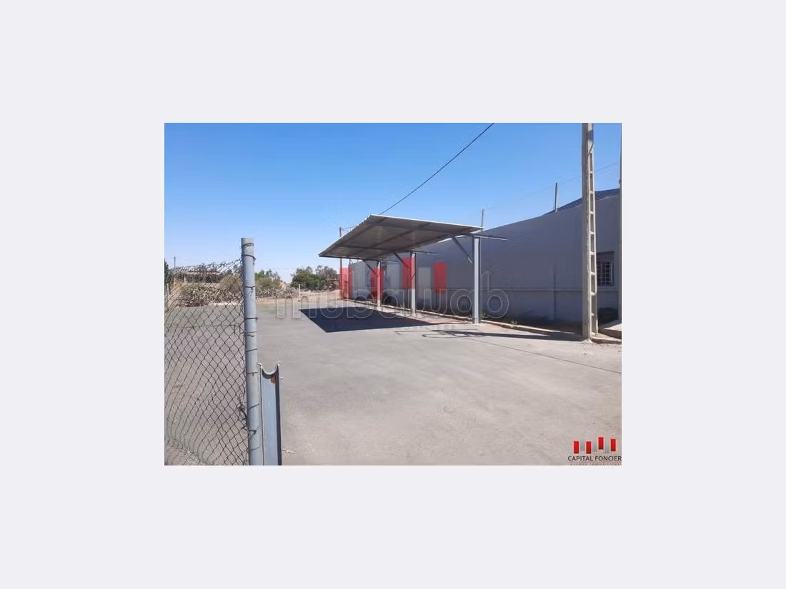 Offices & shops for sale in Port. Large area 15000 m². 