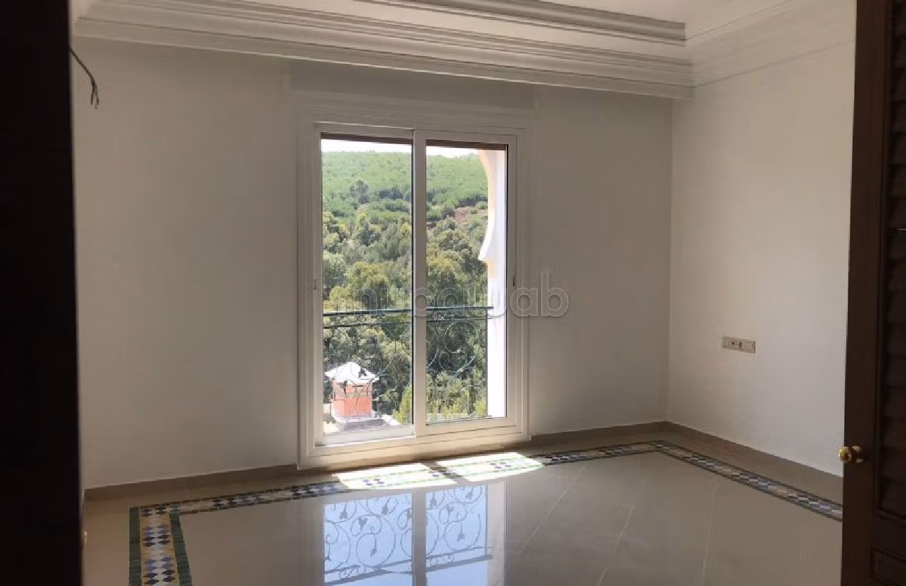 Villa a louer avec pisicine quartier residentiel tanger