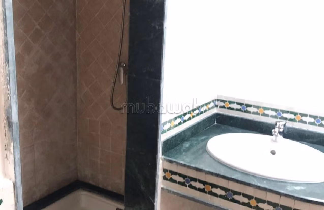 Villa a louer avec pisicine quartier residentiel tanger