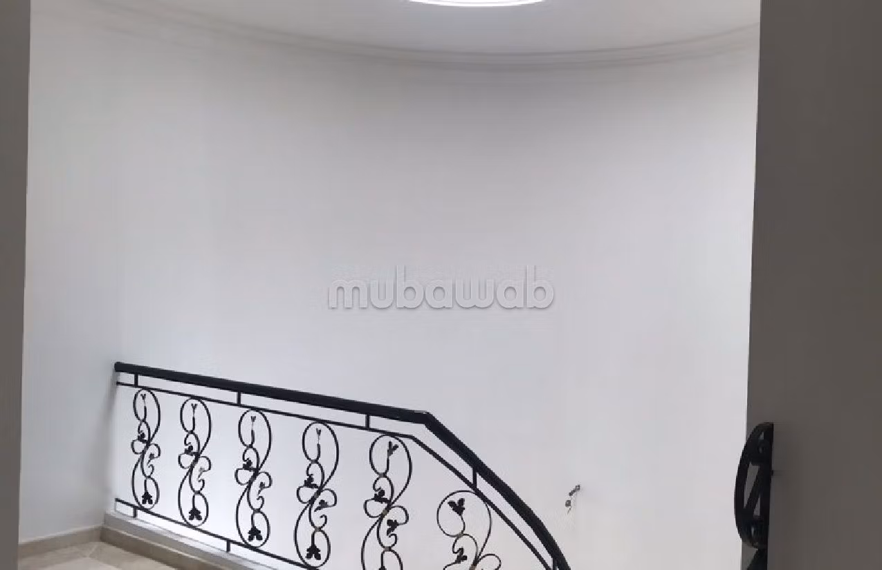 Villa a louer avec pisicine quartier residentiel tanger