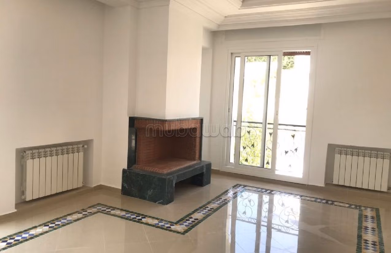 Villa a louer avec pisicine quartier residentiel tanger