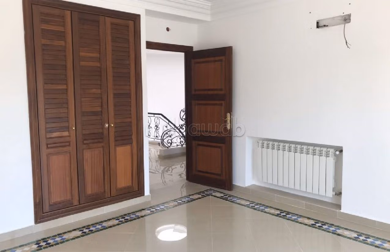 Villa a louer avec pisicine quartier residentiel tanger