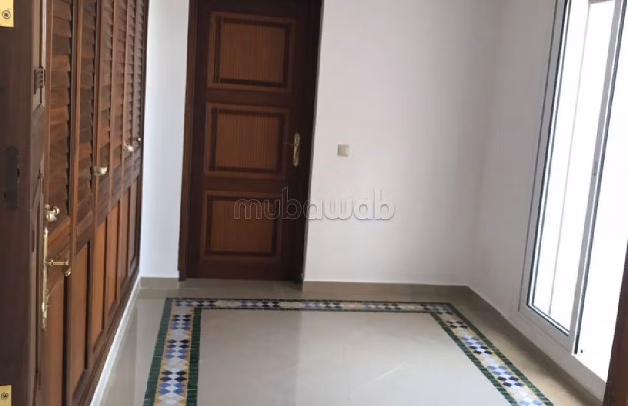 Villa a louer avec pisicine quartier residentiel tanger