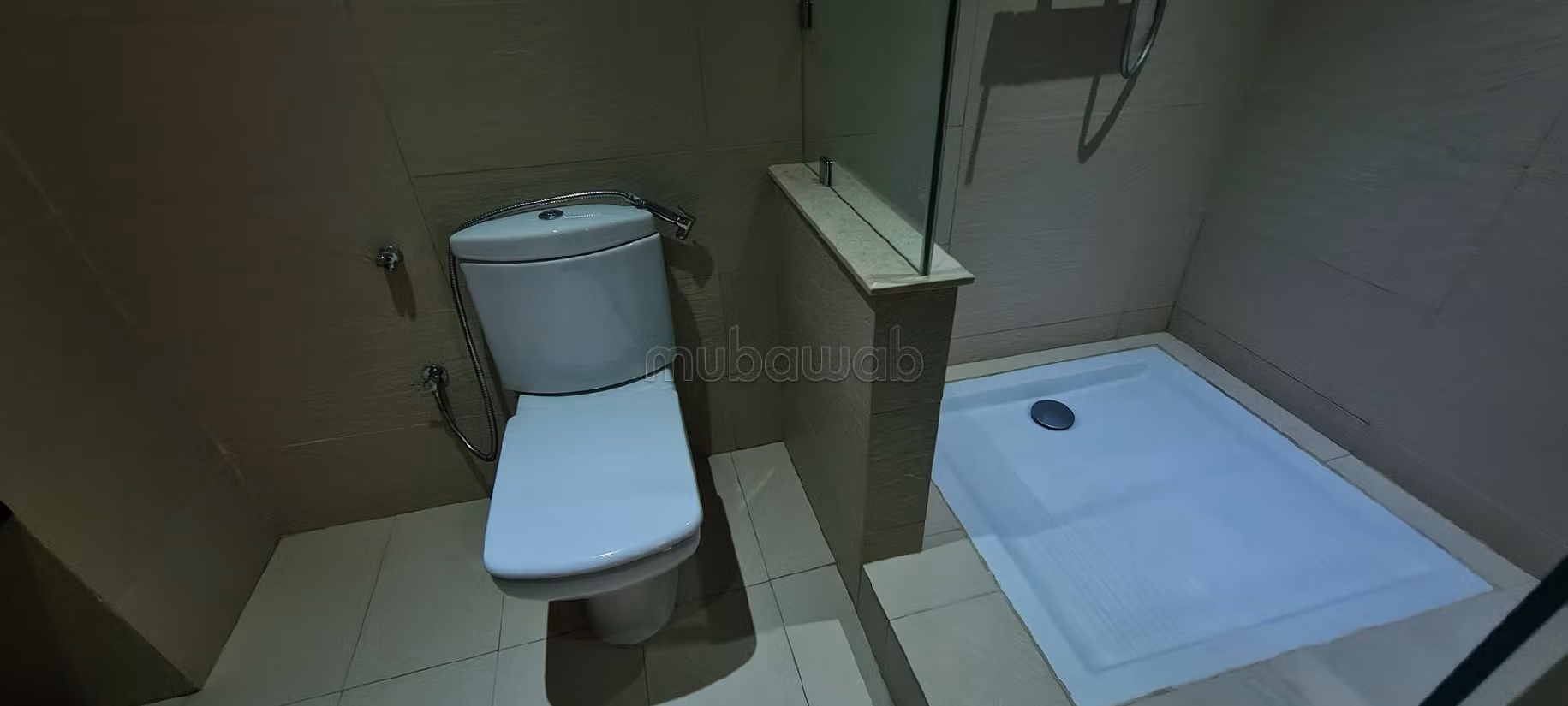 شقة للإيجار براسين. المساحة 160 م². مفروشة