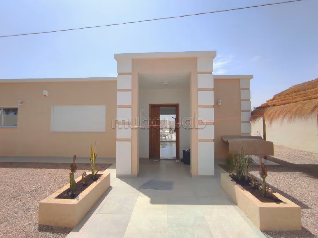 فيلا ممتازة للبيع ب جربة. المساحة الكلية 159 م². مفروشة. 