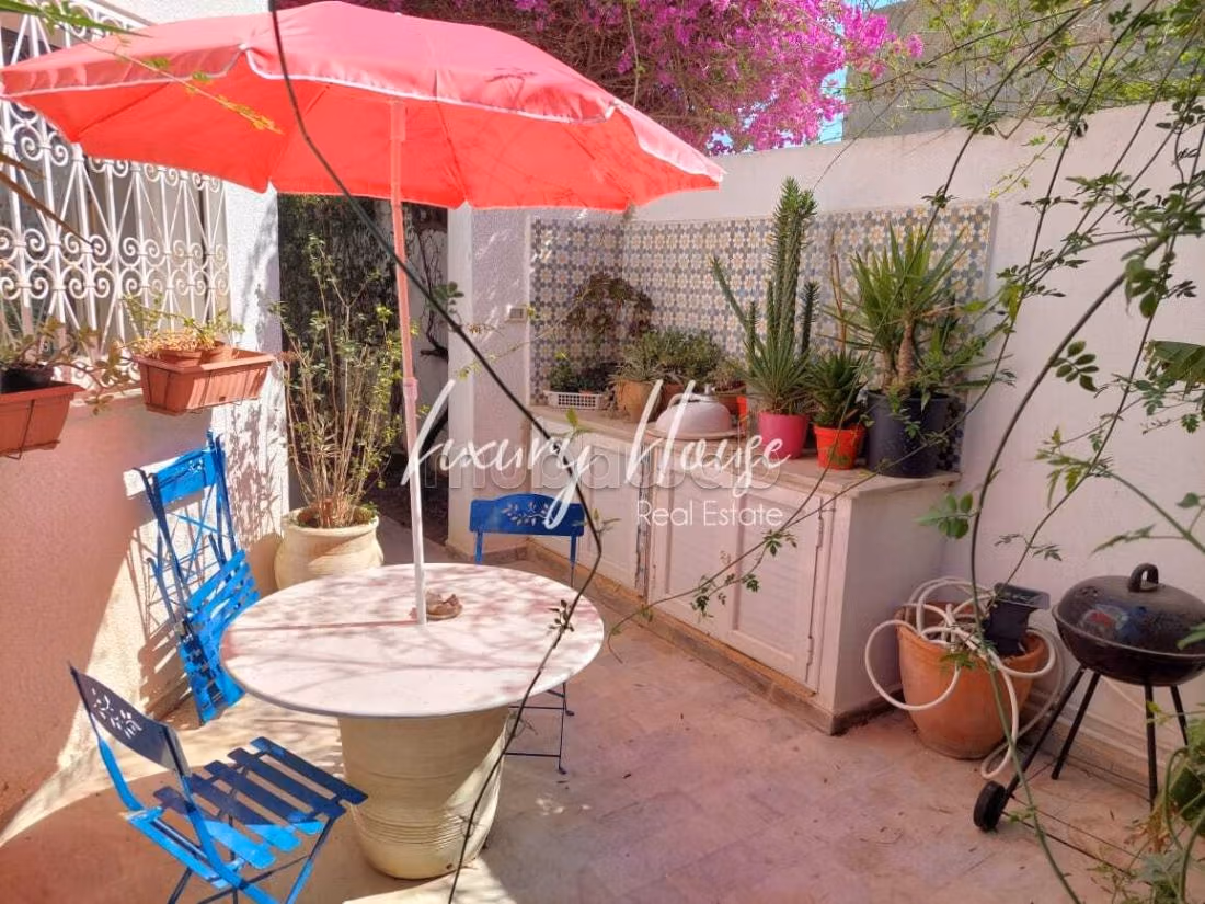 Splendido appartamento in affitto a La Marsa. Superficie di 130 m². Arredato