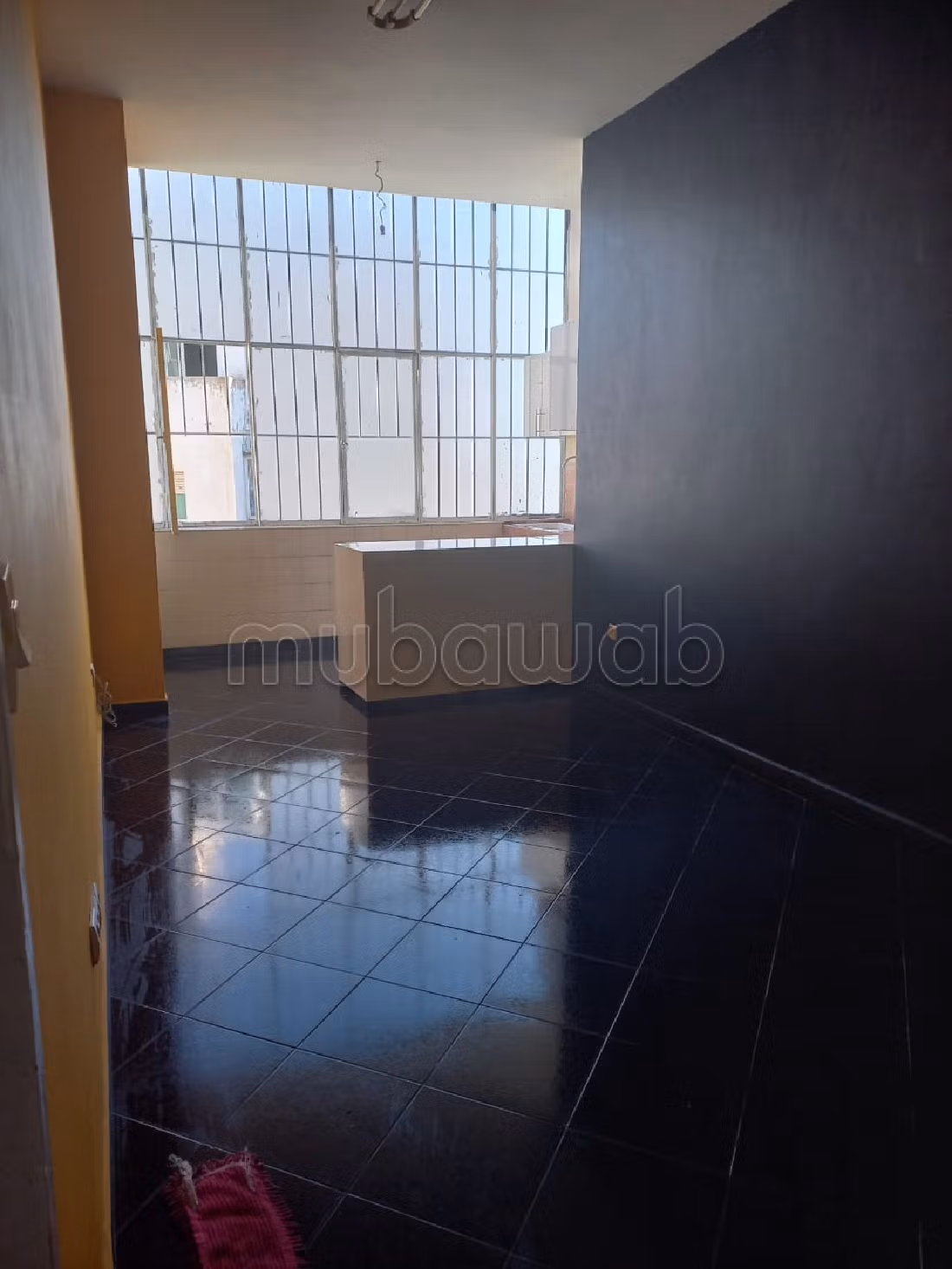 شقة رائعة للبيع ب فونصيير. 1 غرفة جيدة. مصعد. 