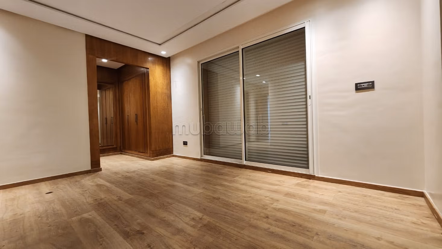 Luxurious studio for rent in CFC