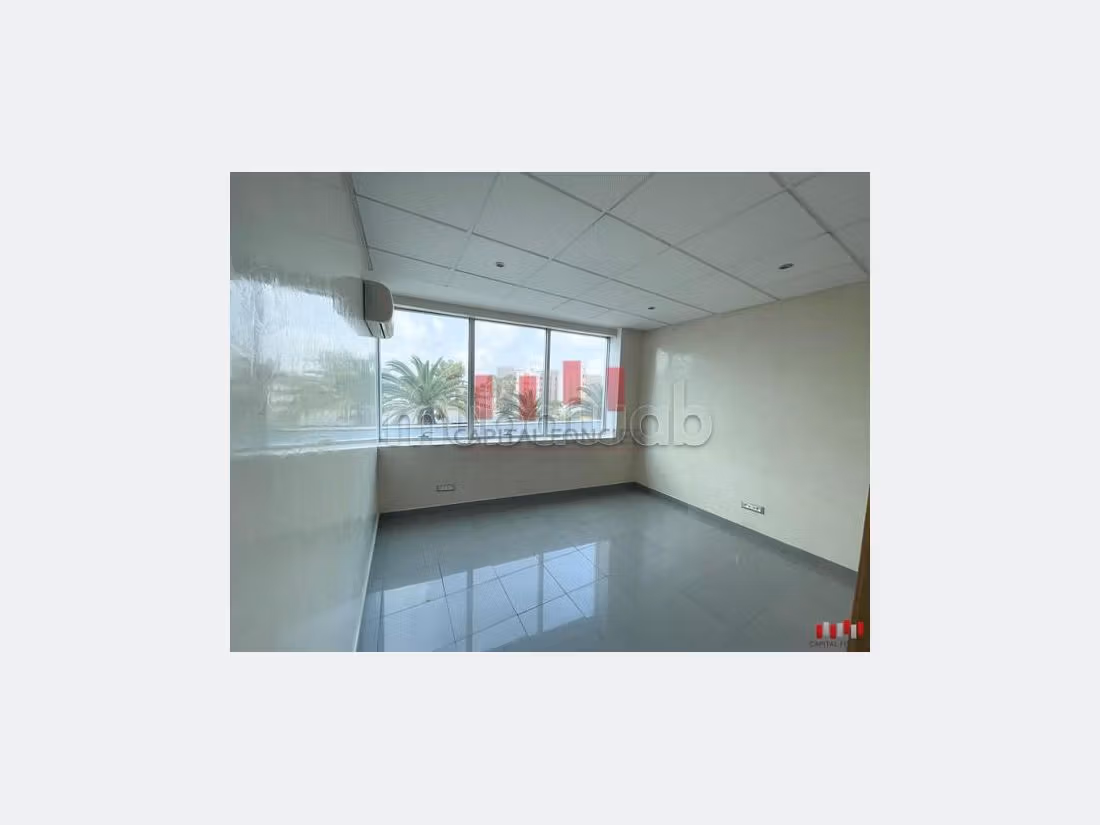 Offices for rent. Area 123 m². 