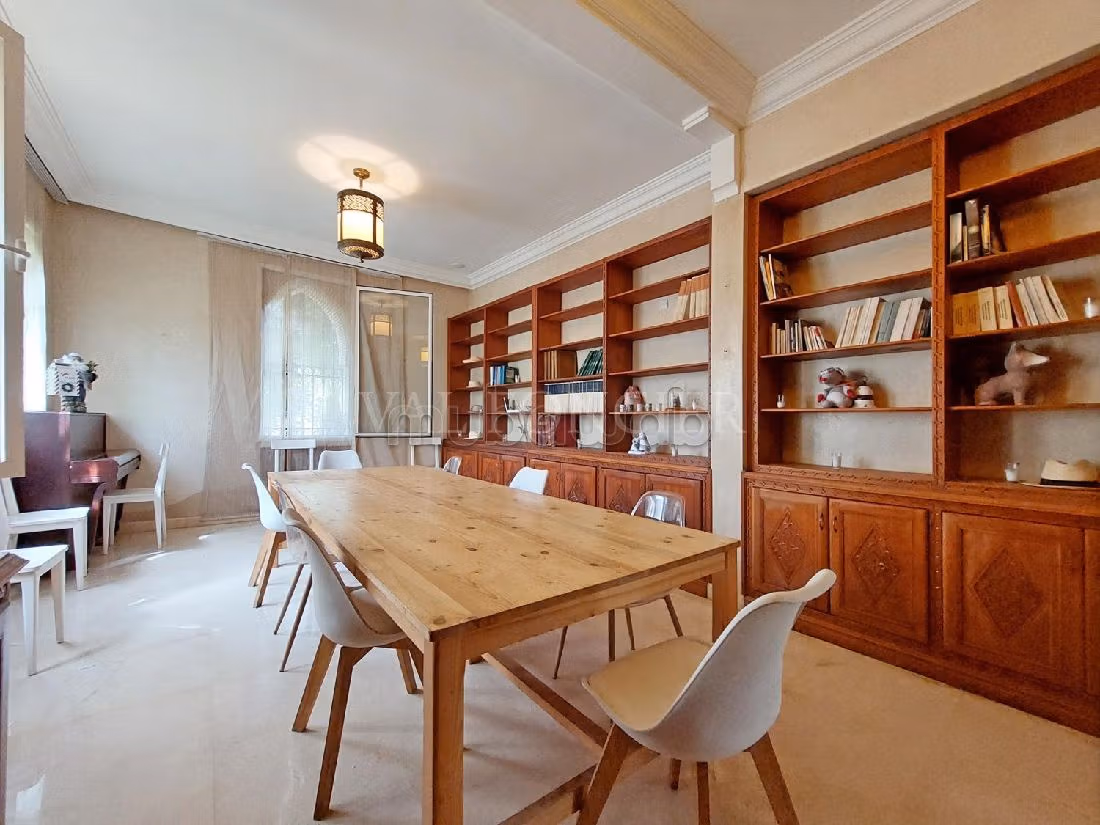 High quality villa rental. 6 Large room. Furnished. 