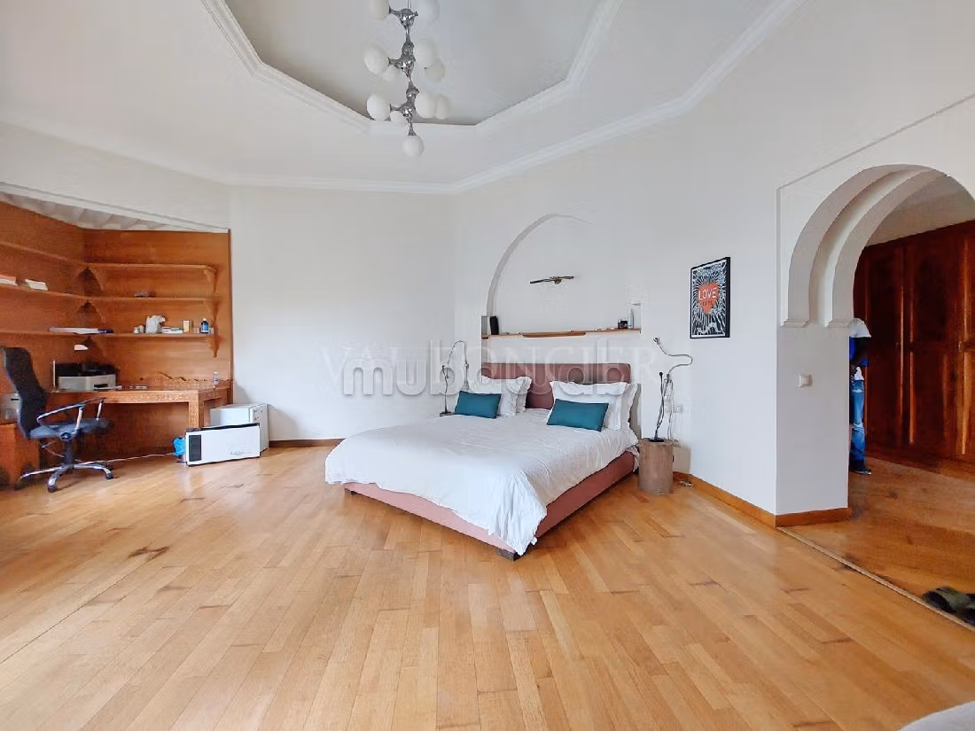 High quality villa rental. 6 Large room. Furnished. 