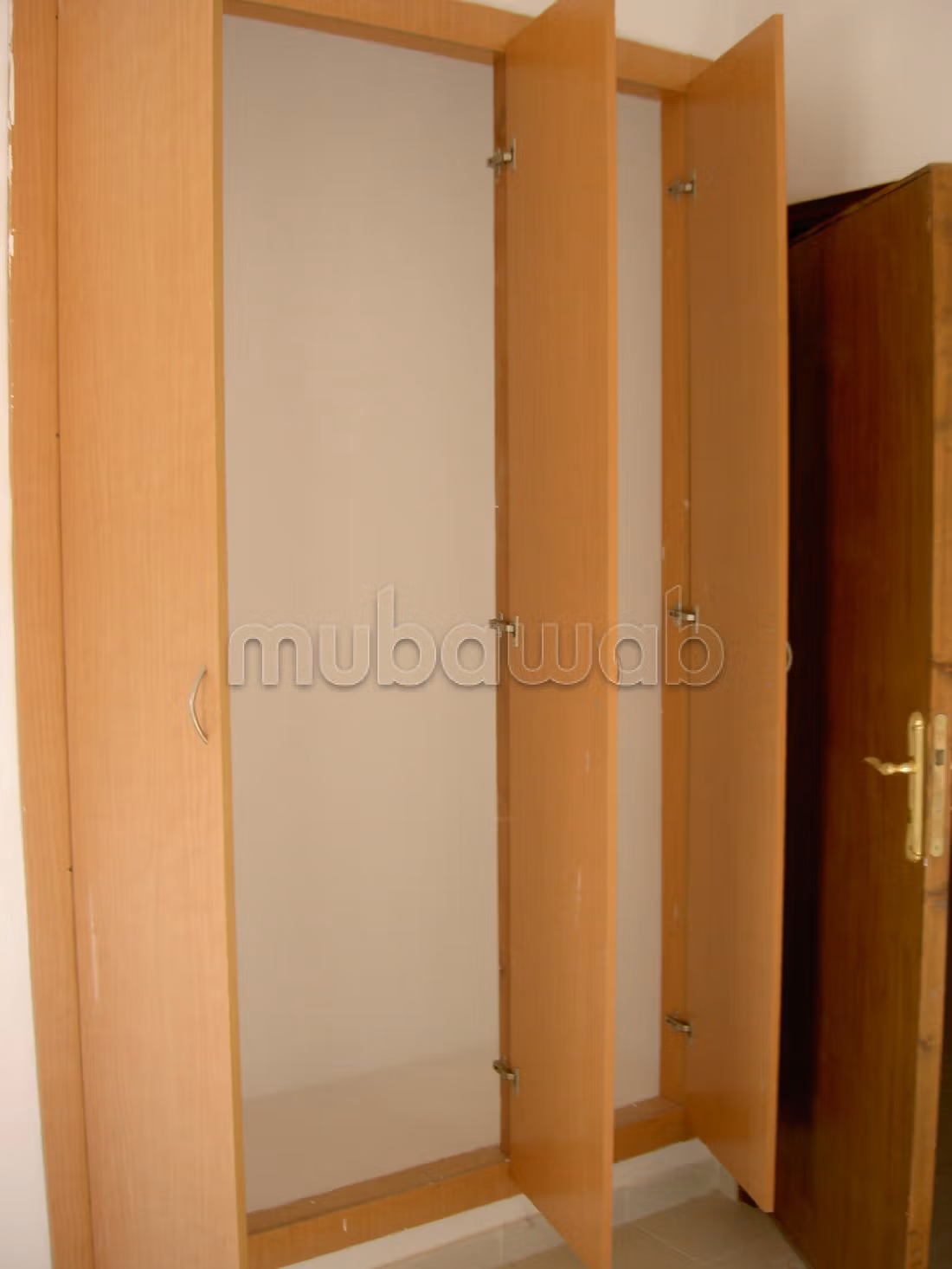 Koopappartementen. 3 Kamers. Volledig gemeubileerd