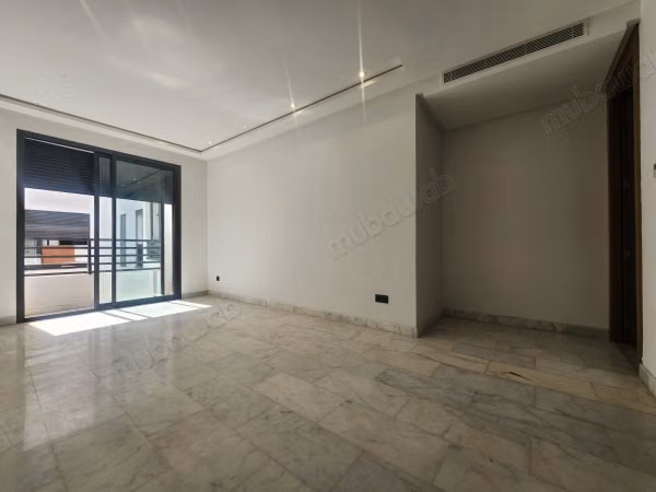 Apartment for rent in Racine. 1 lovely room. Well furnished.