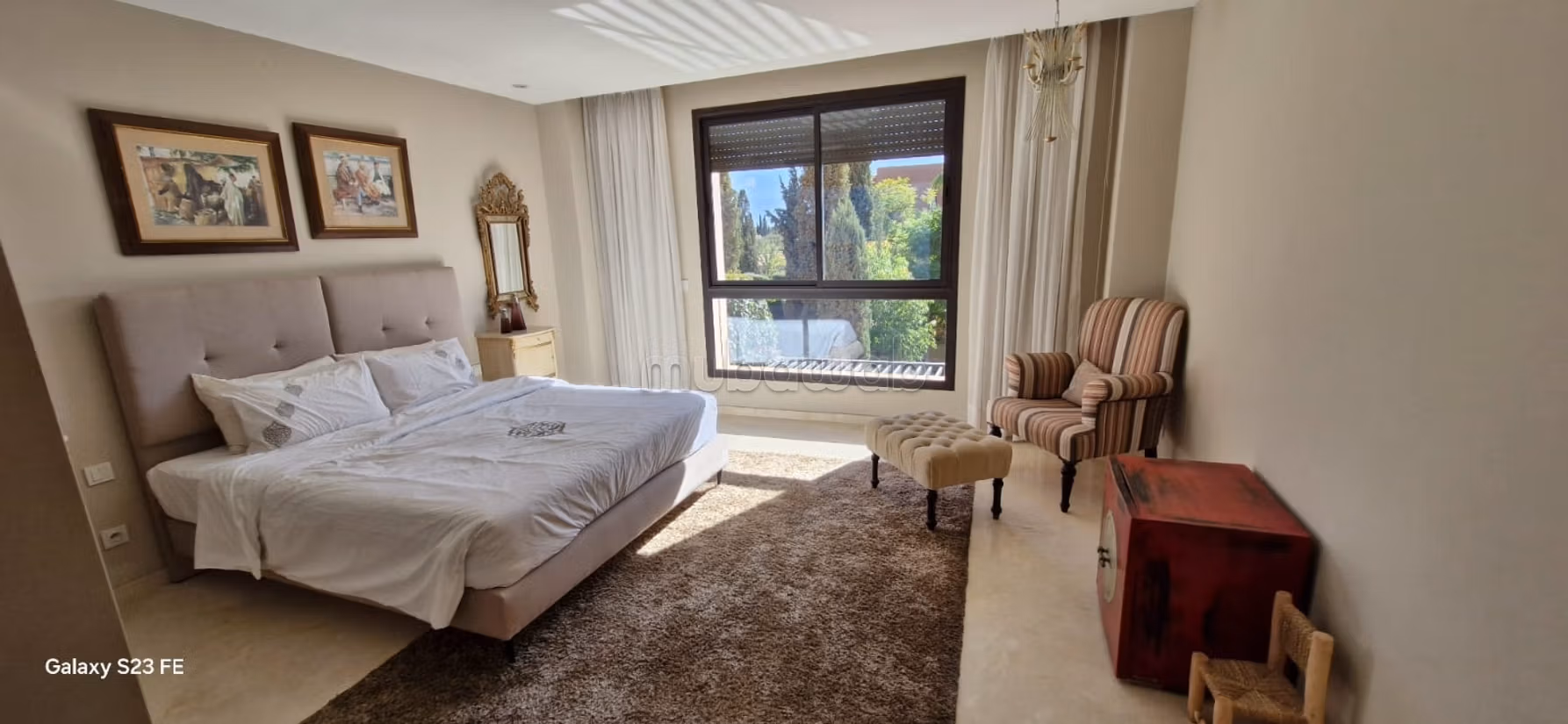 Affitto villa di lusso a Agdal. 6 ampi locali. Con ascensore e terrazzo.